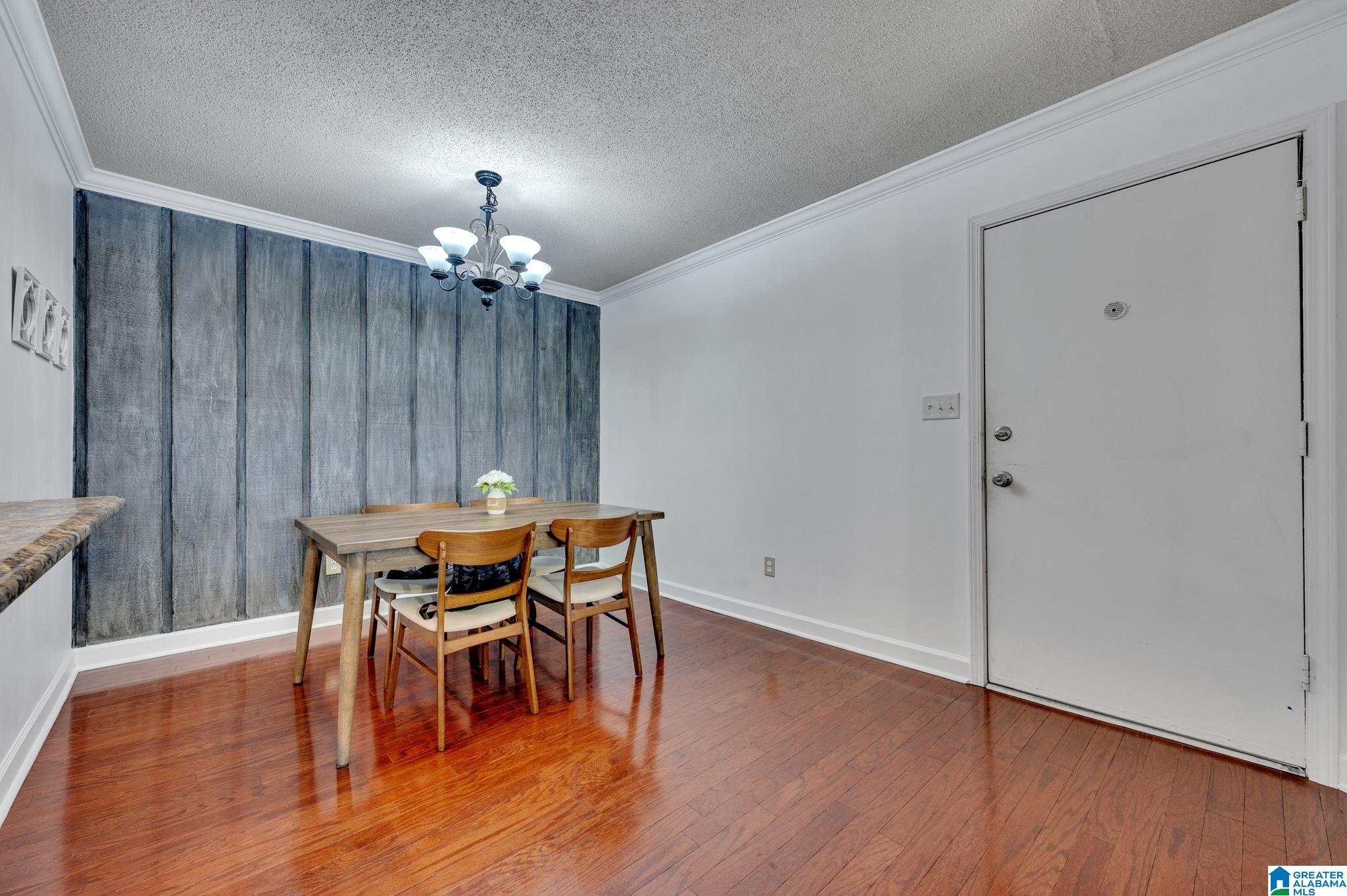 402 WOODLAND VILLAGE 402