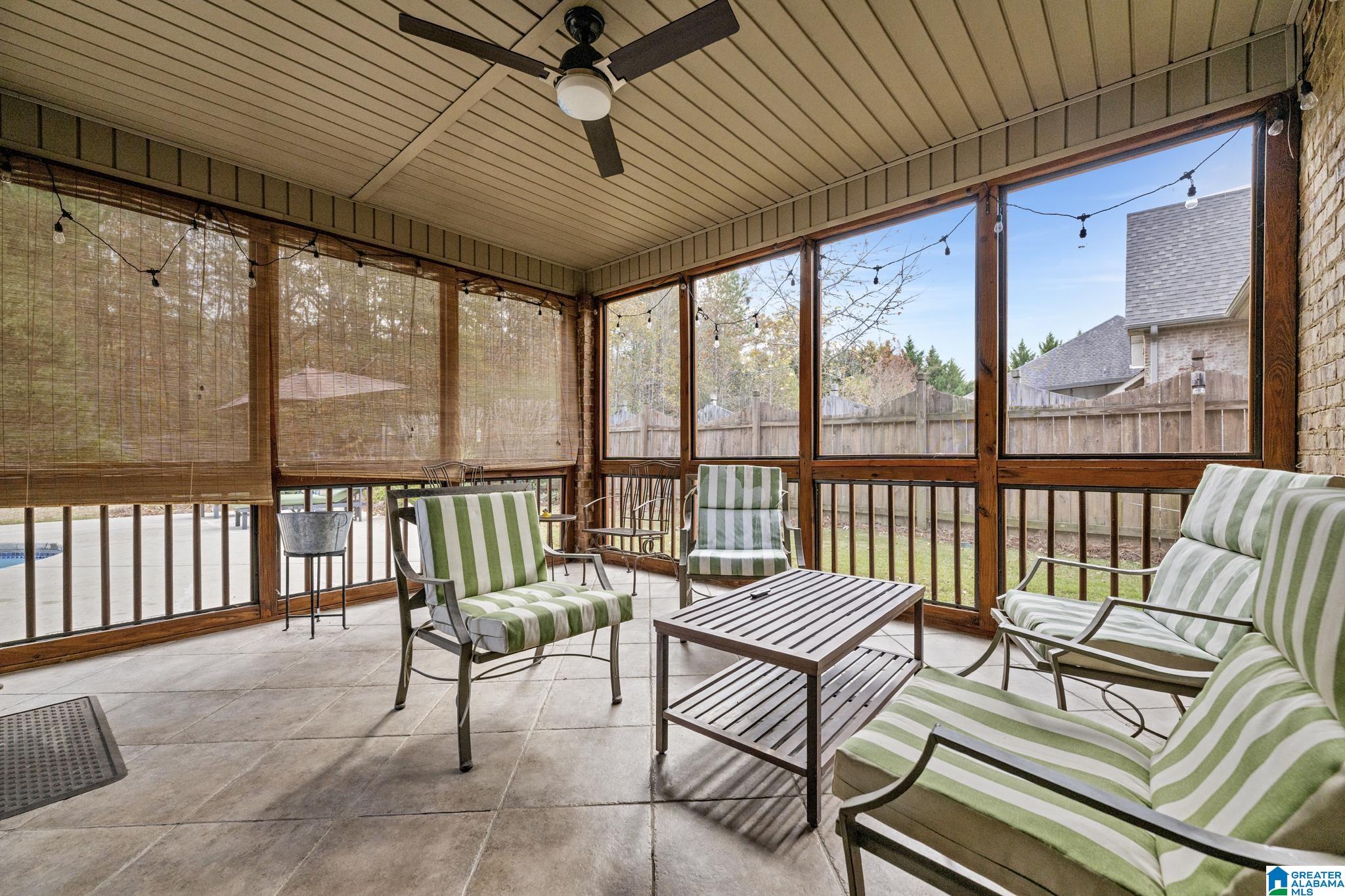 306 CHATEAU WAY