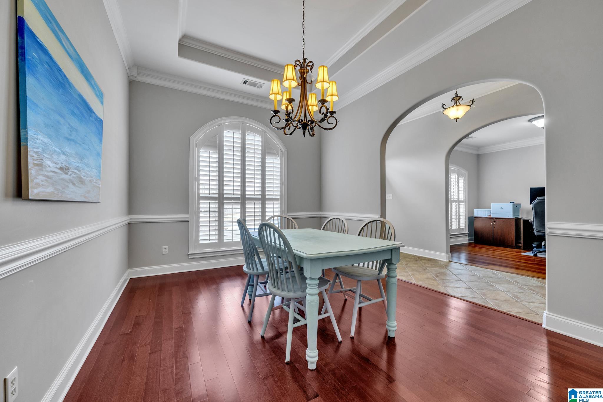 306 CHATEAU WAY