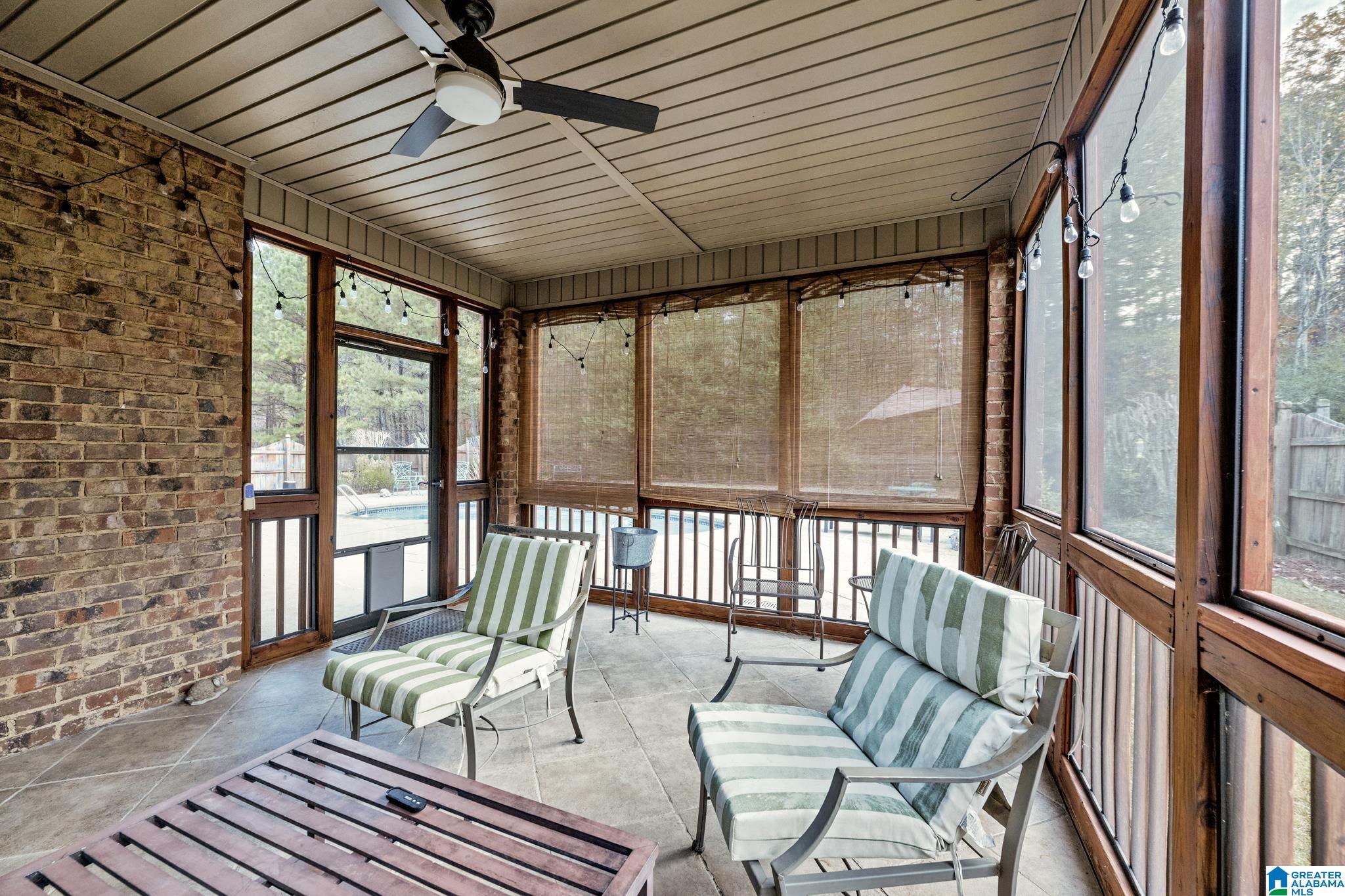 306 CHATEAU WAY