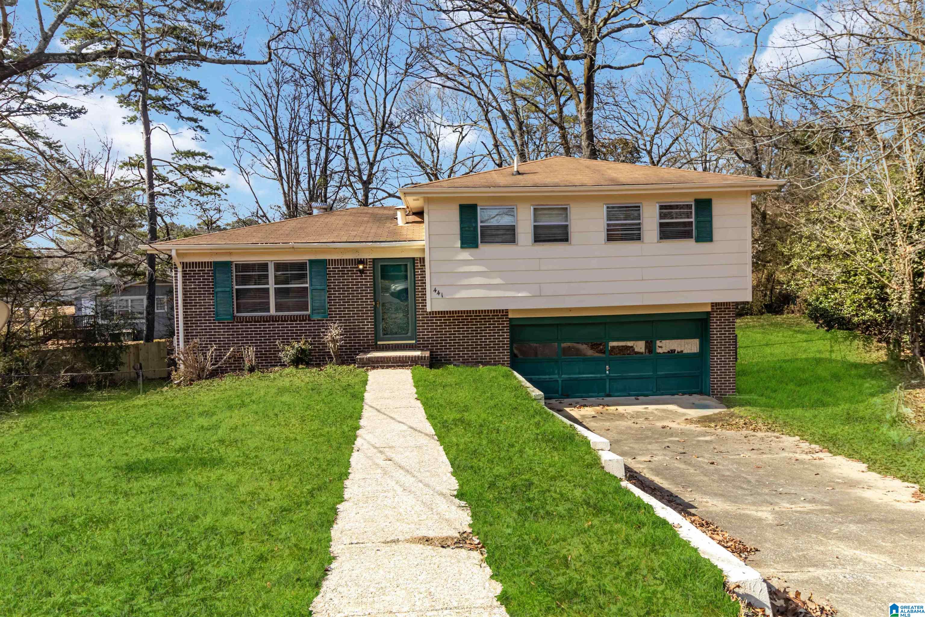 441 13TH COURT NW
