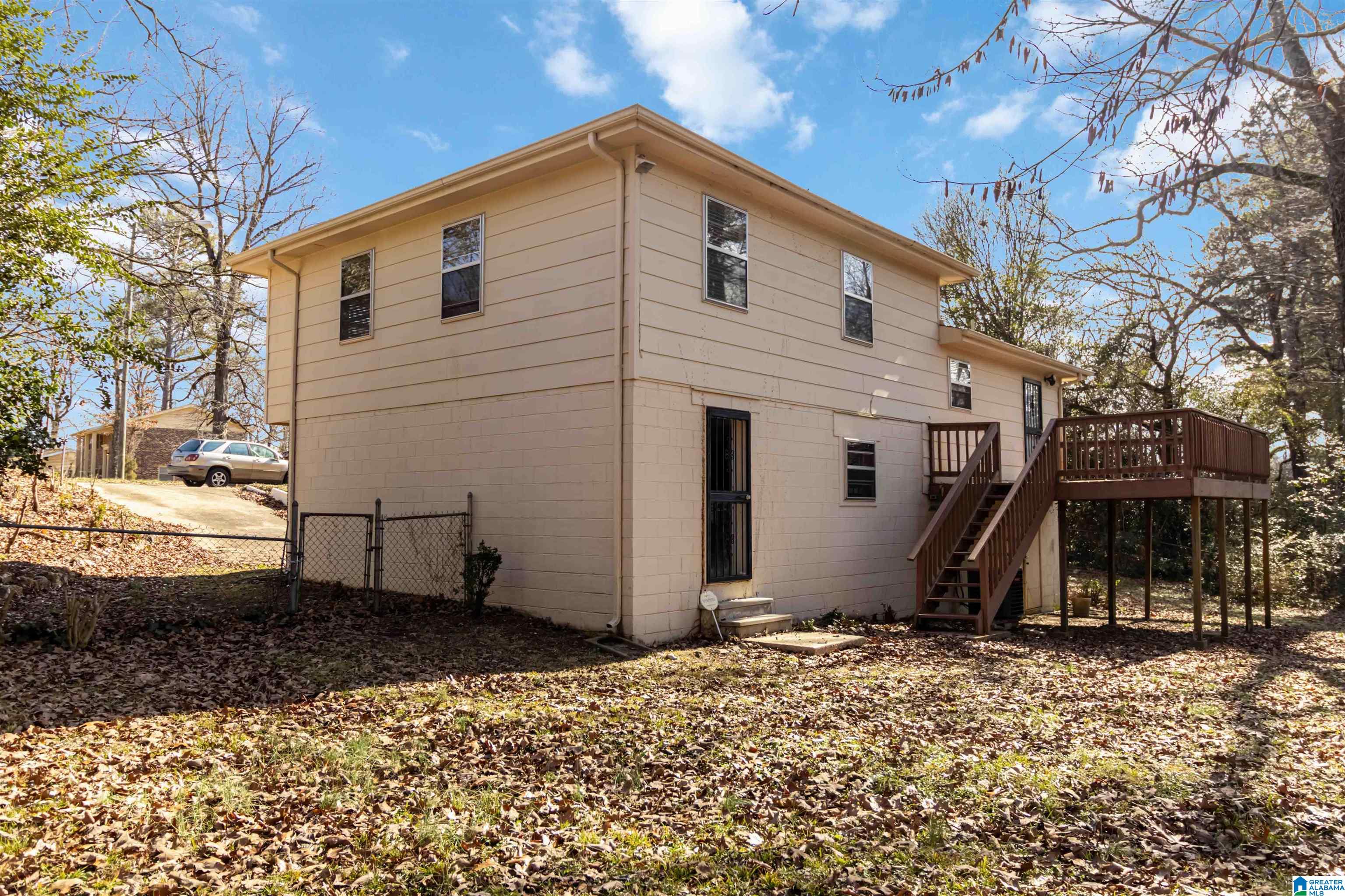 441 13TH COURT NW
