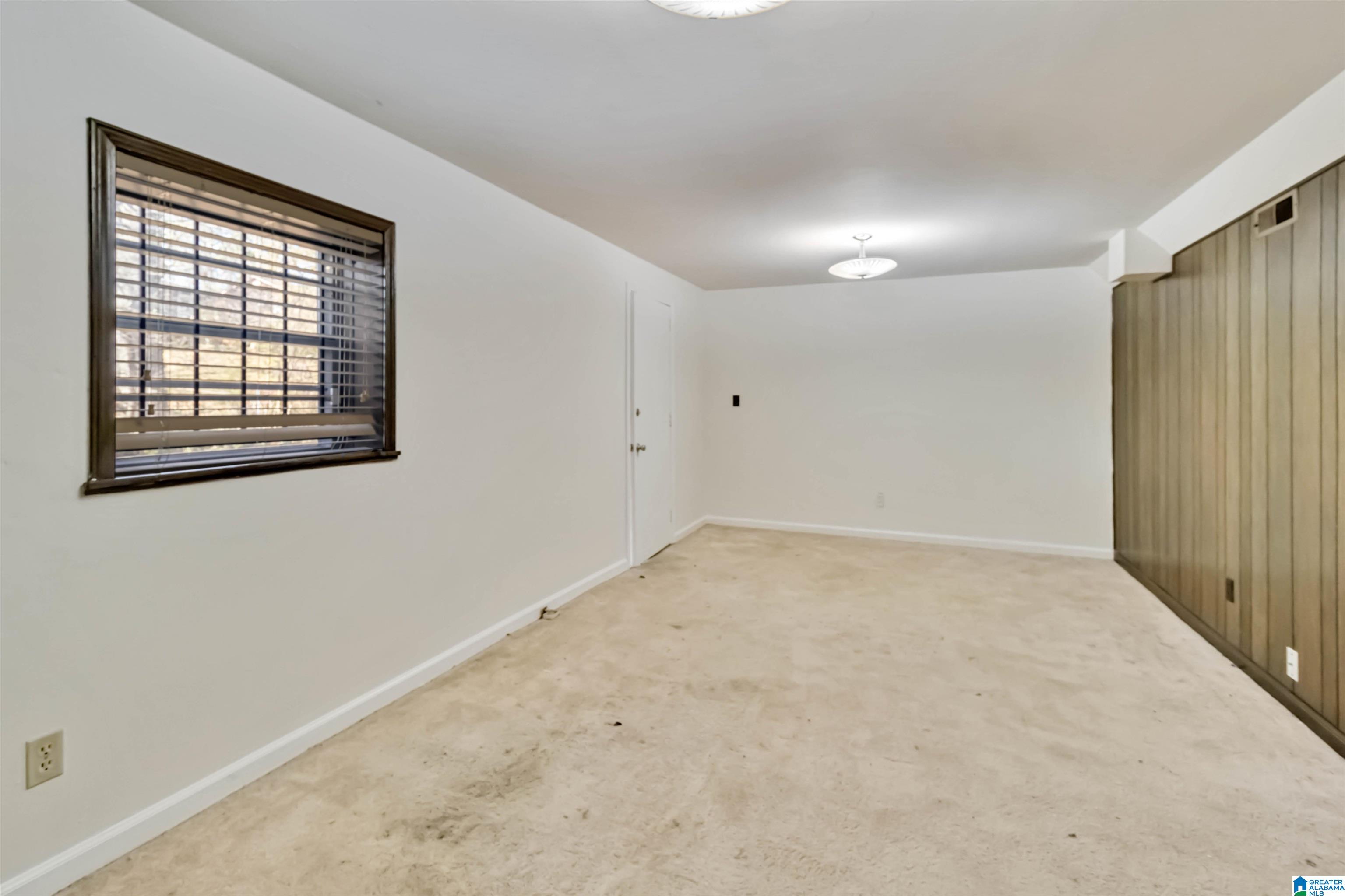 441 13TH COURT NW
