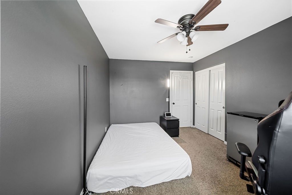 17582 Comfrey Dr.