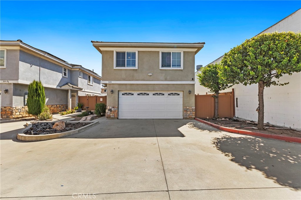 926 S Montebello E