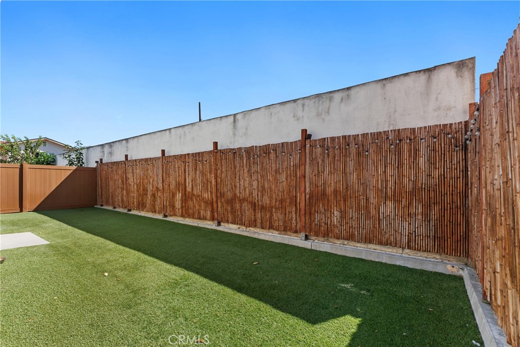 926 S Montebello E