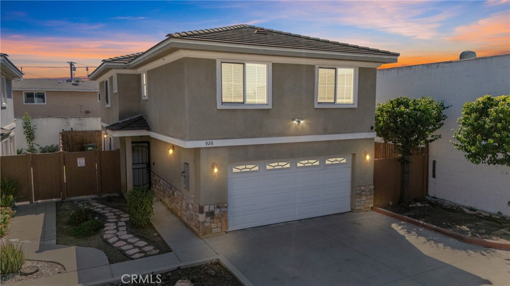926 S Montebello E