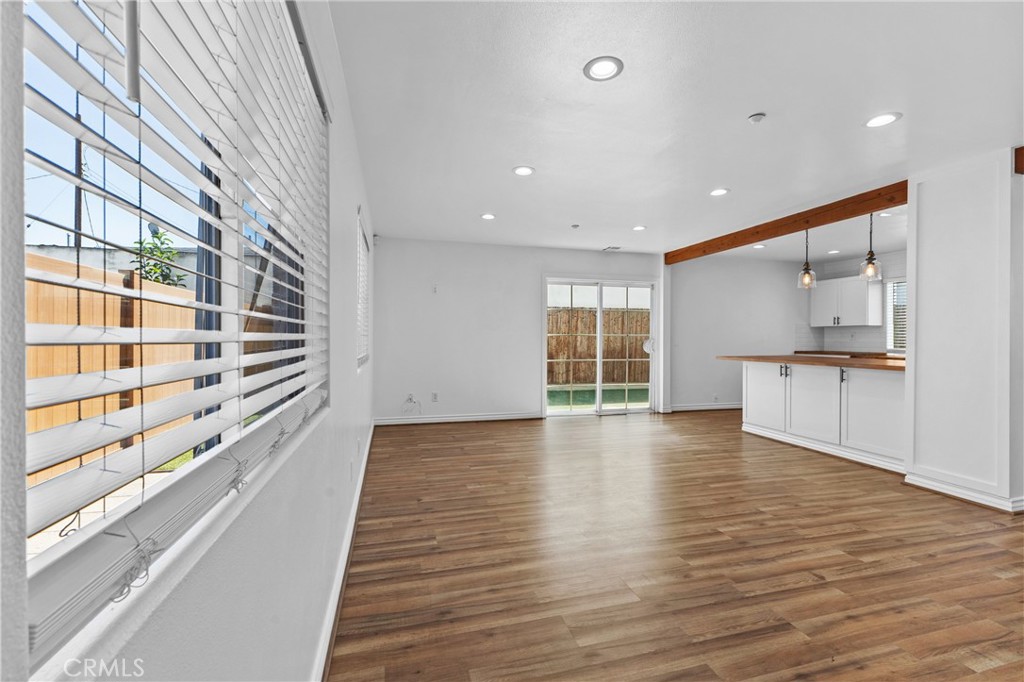 926 S Montebello E