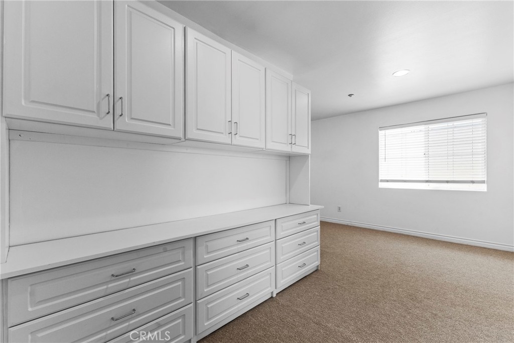 926 S Montebello E