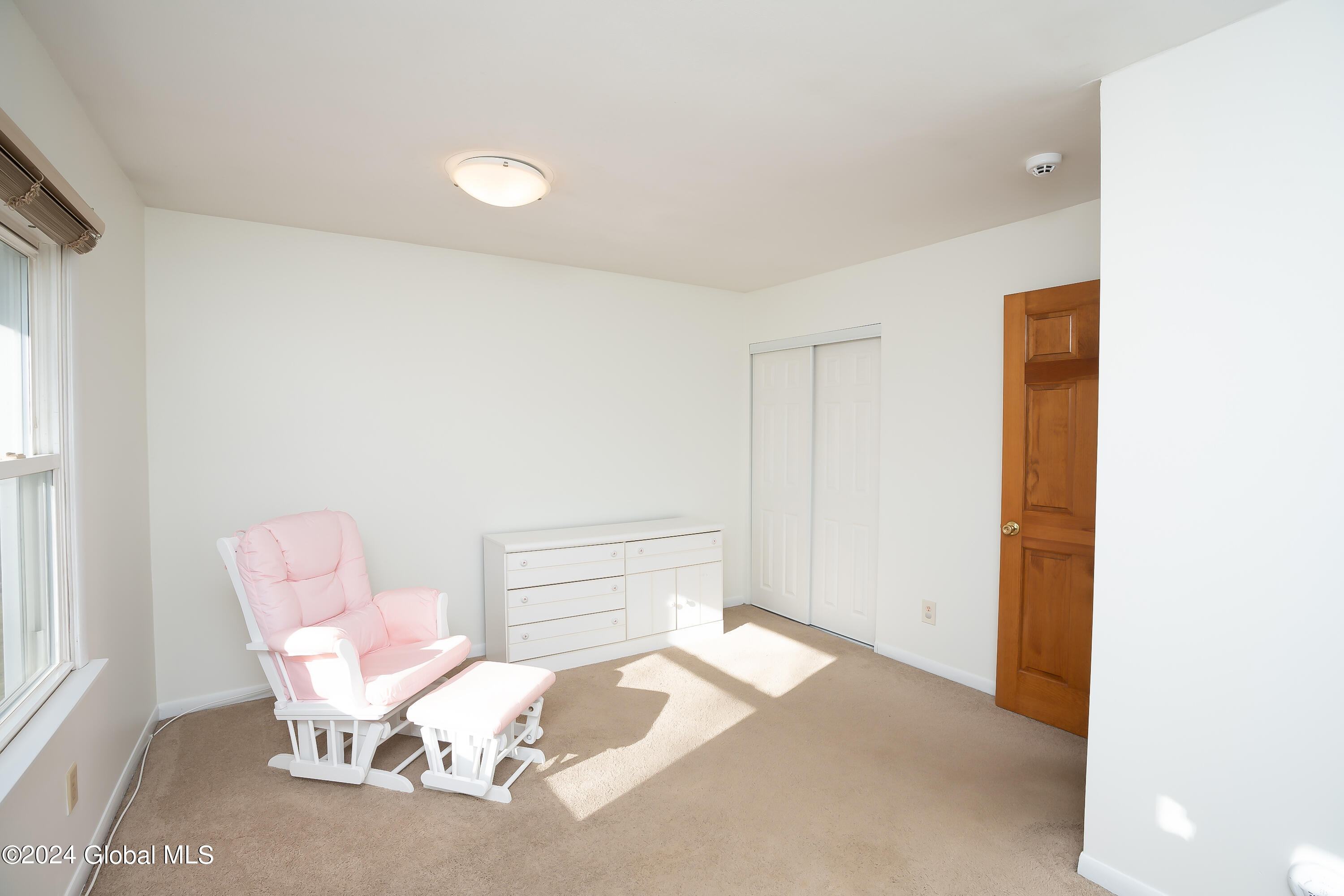 86 Springhollow Drive