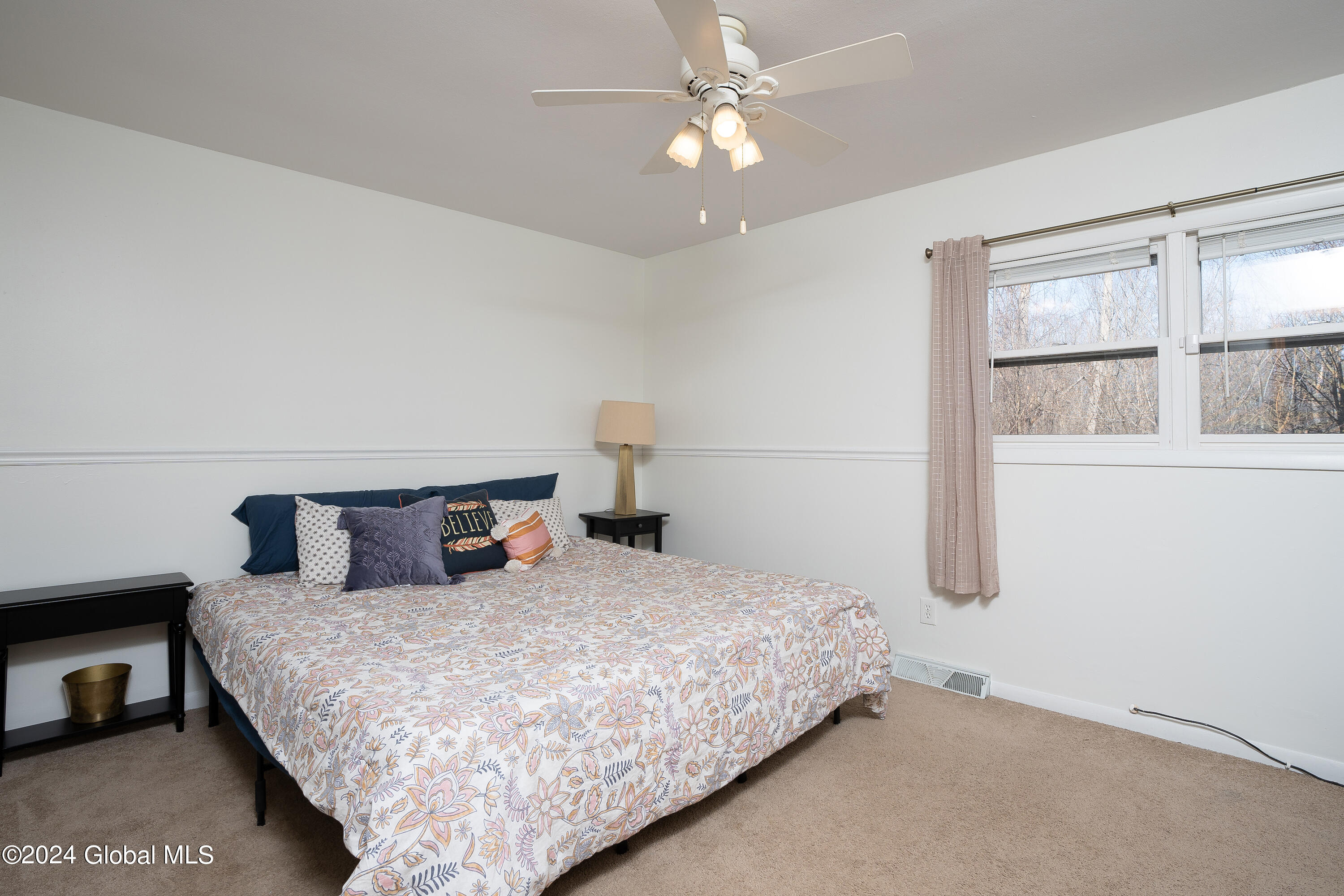 86 Springhollow Drive