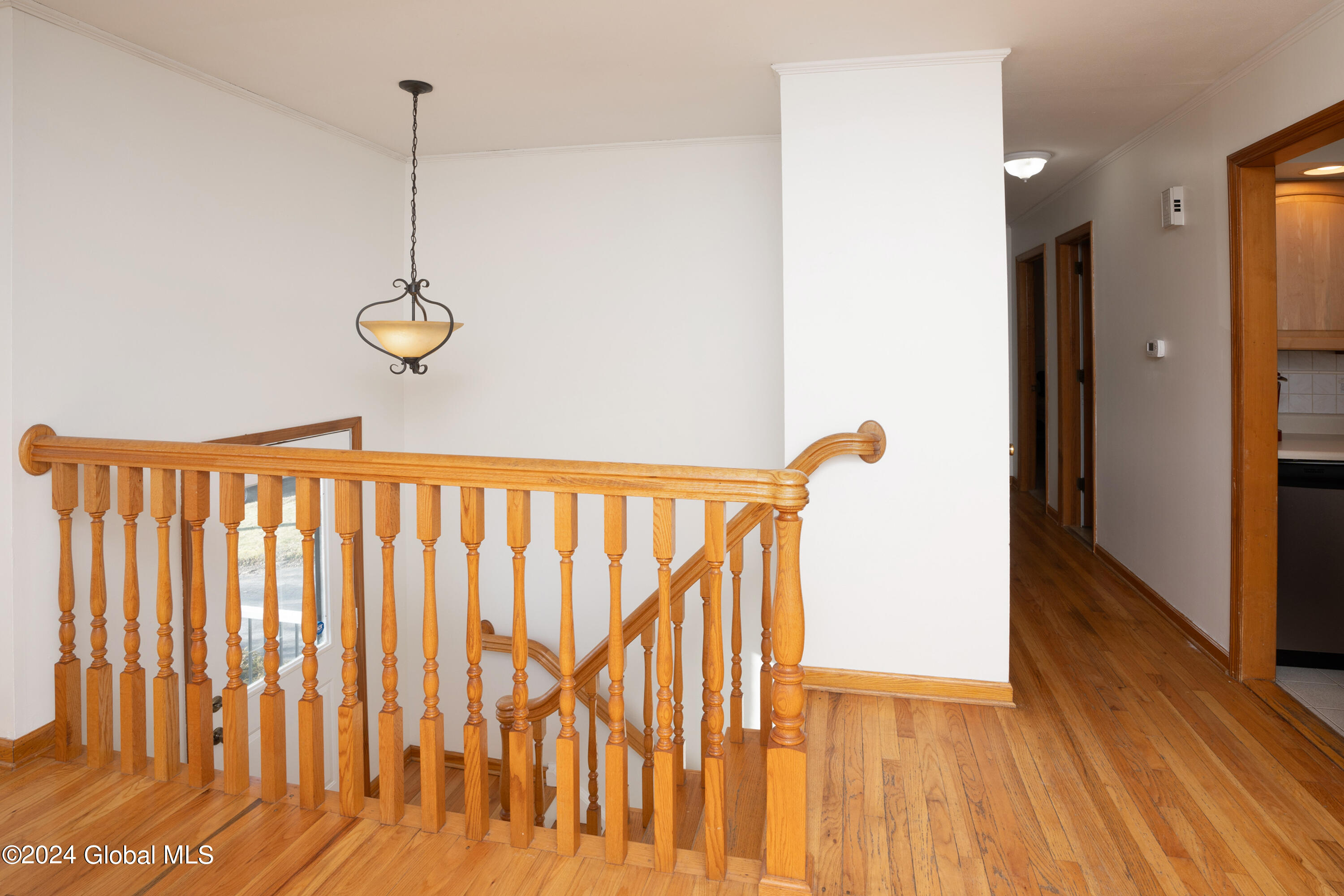 86 Springhollow Drive