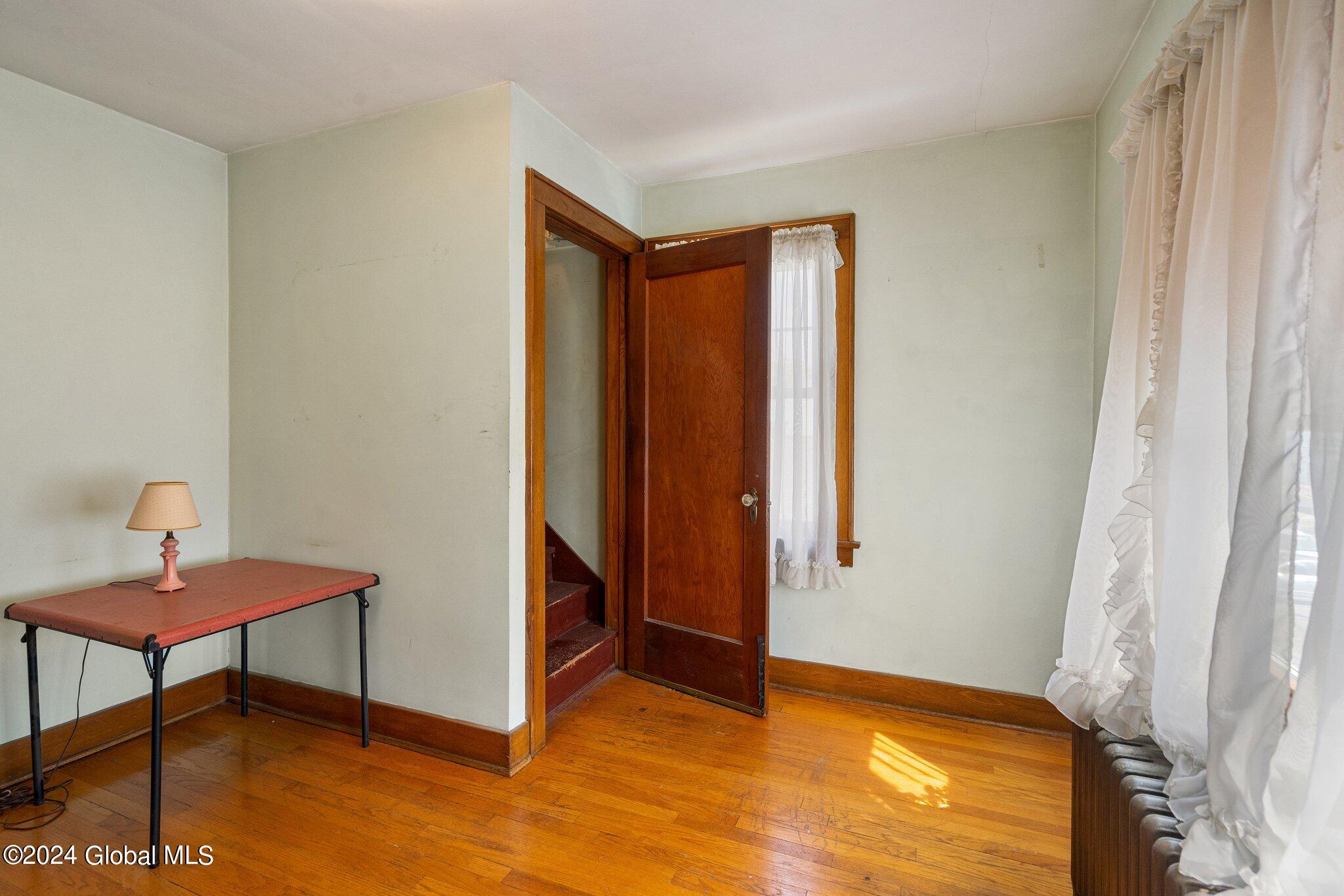 1987 10th Street