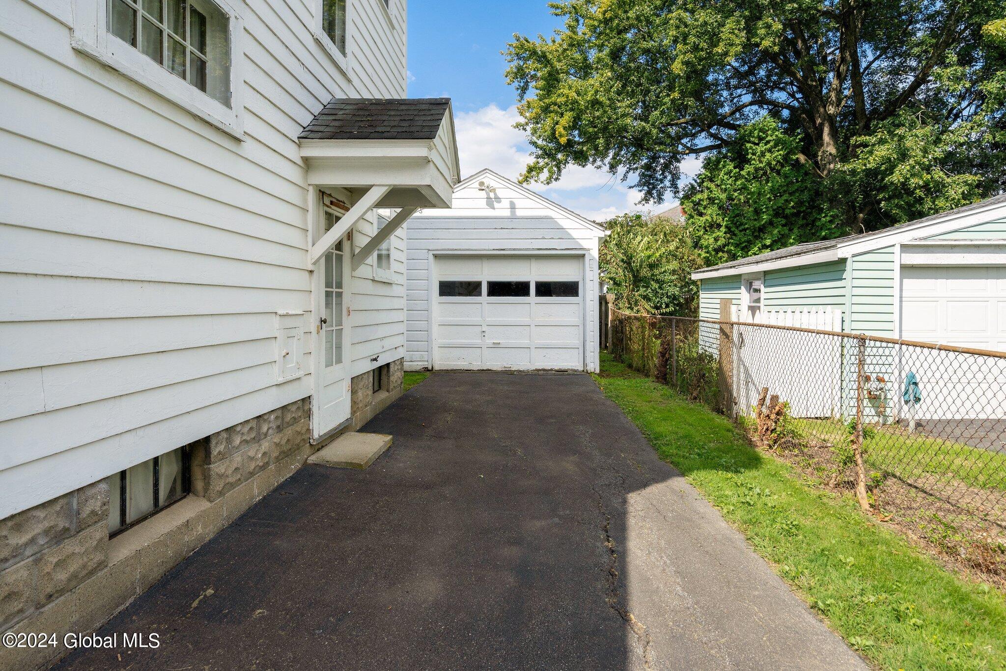 1987 10th Street