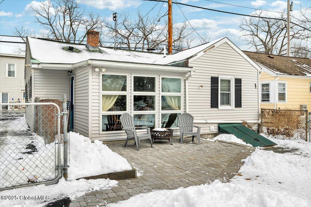 542 Bridge Street
