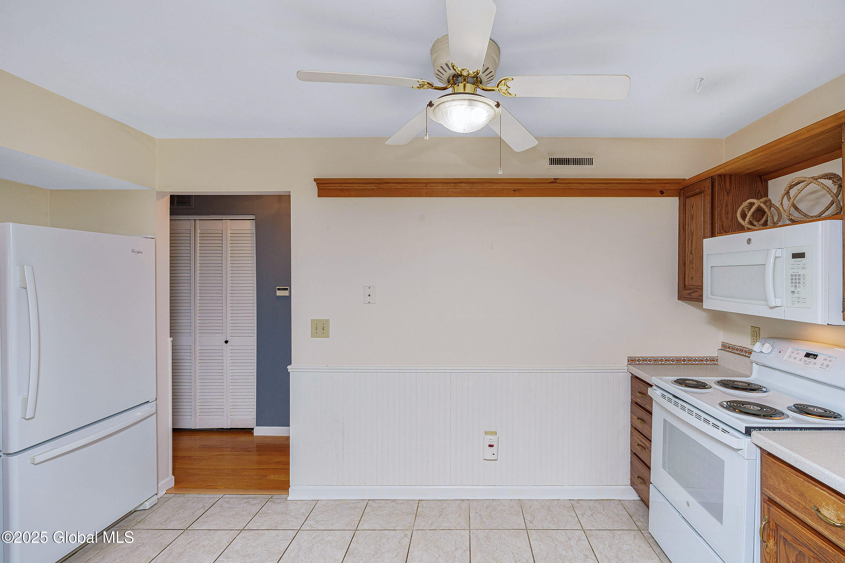 24 Commonwealth Drive