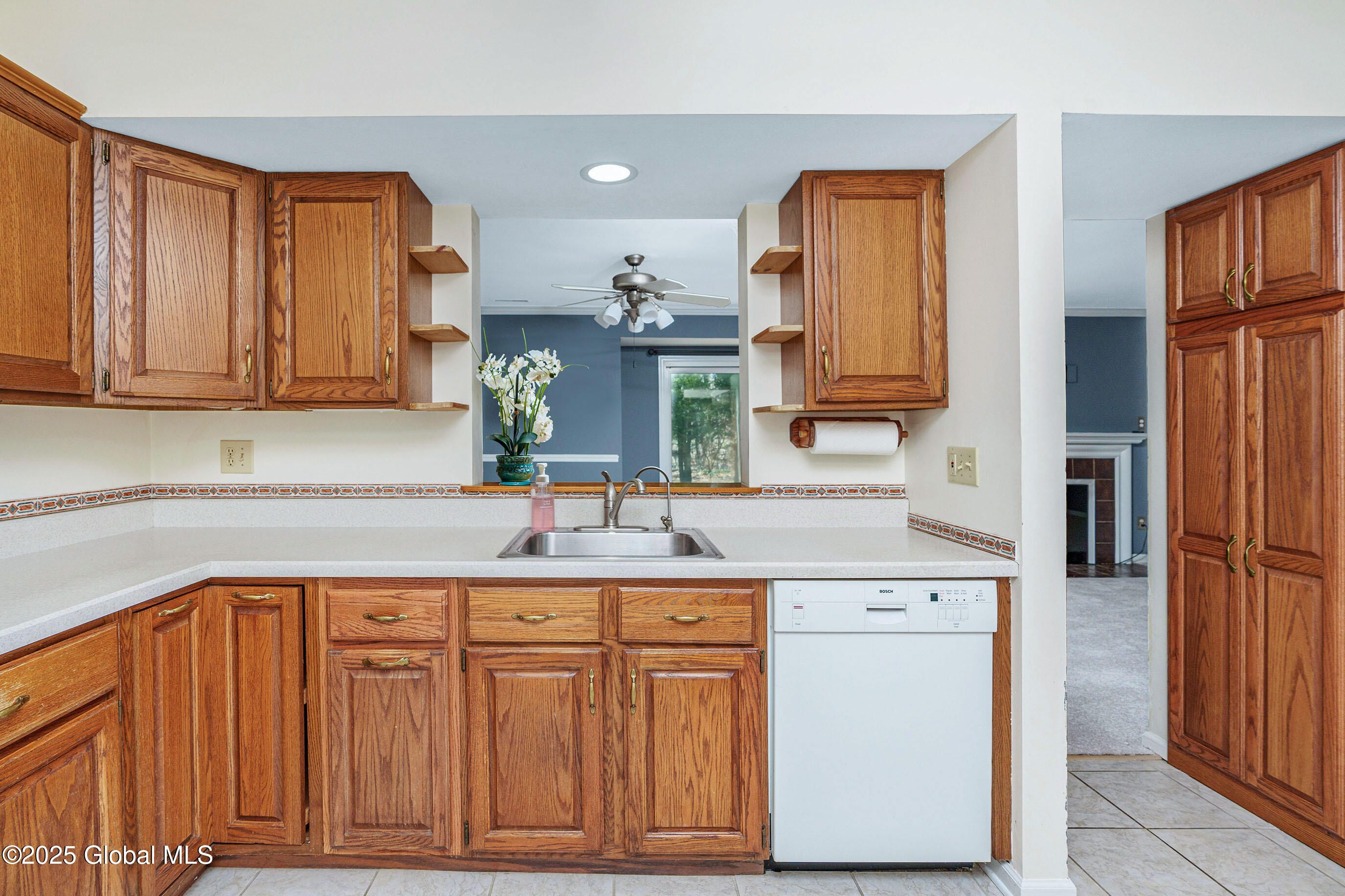 24 Commonwealth Drive