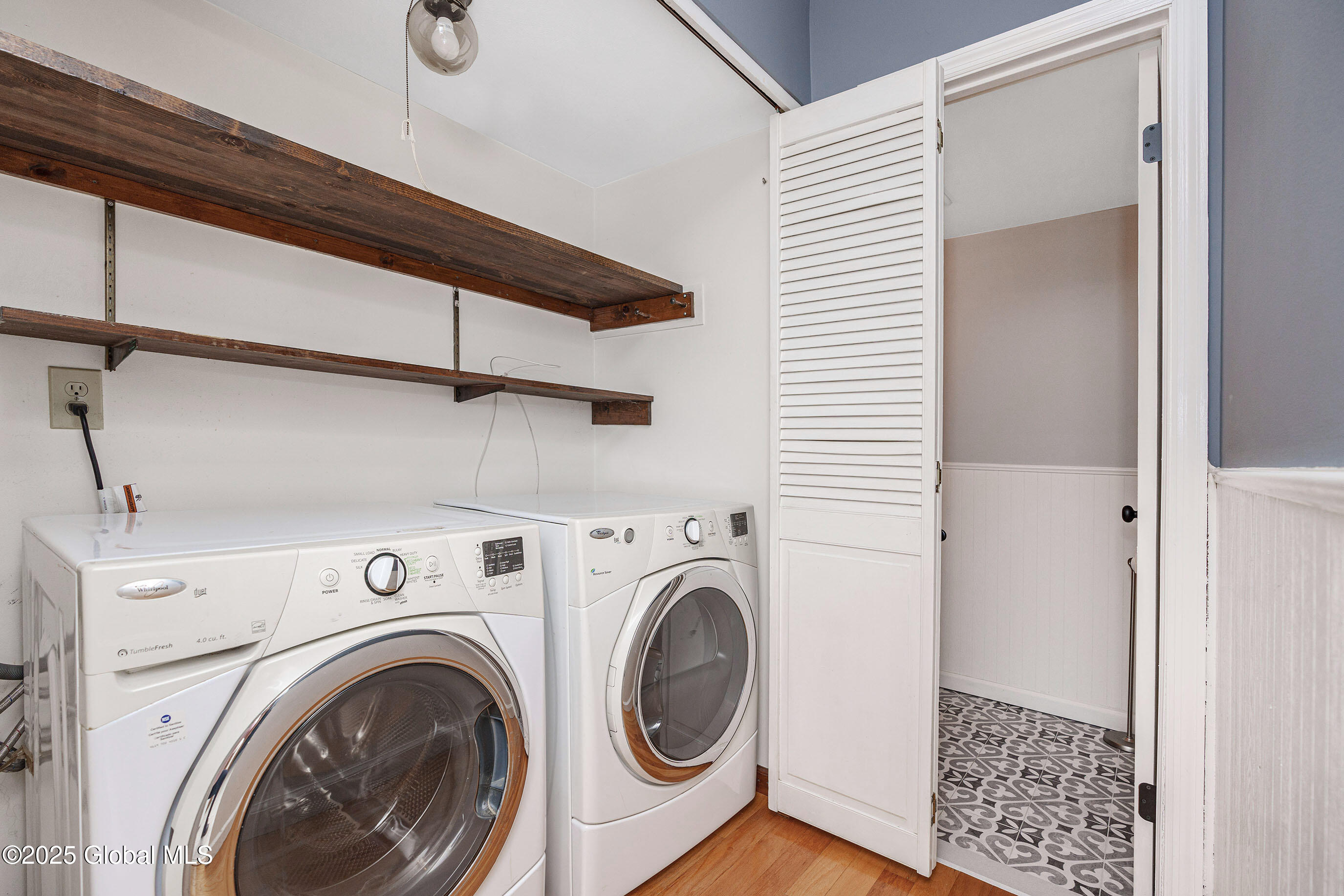 24 Commonwealth Drive