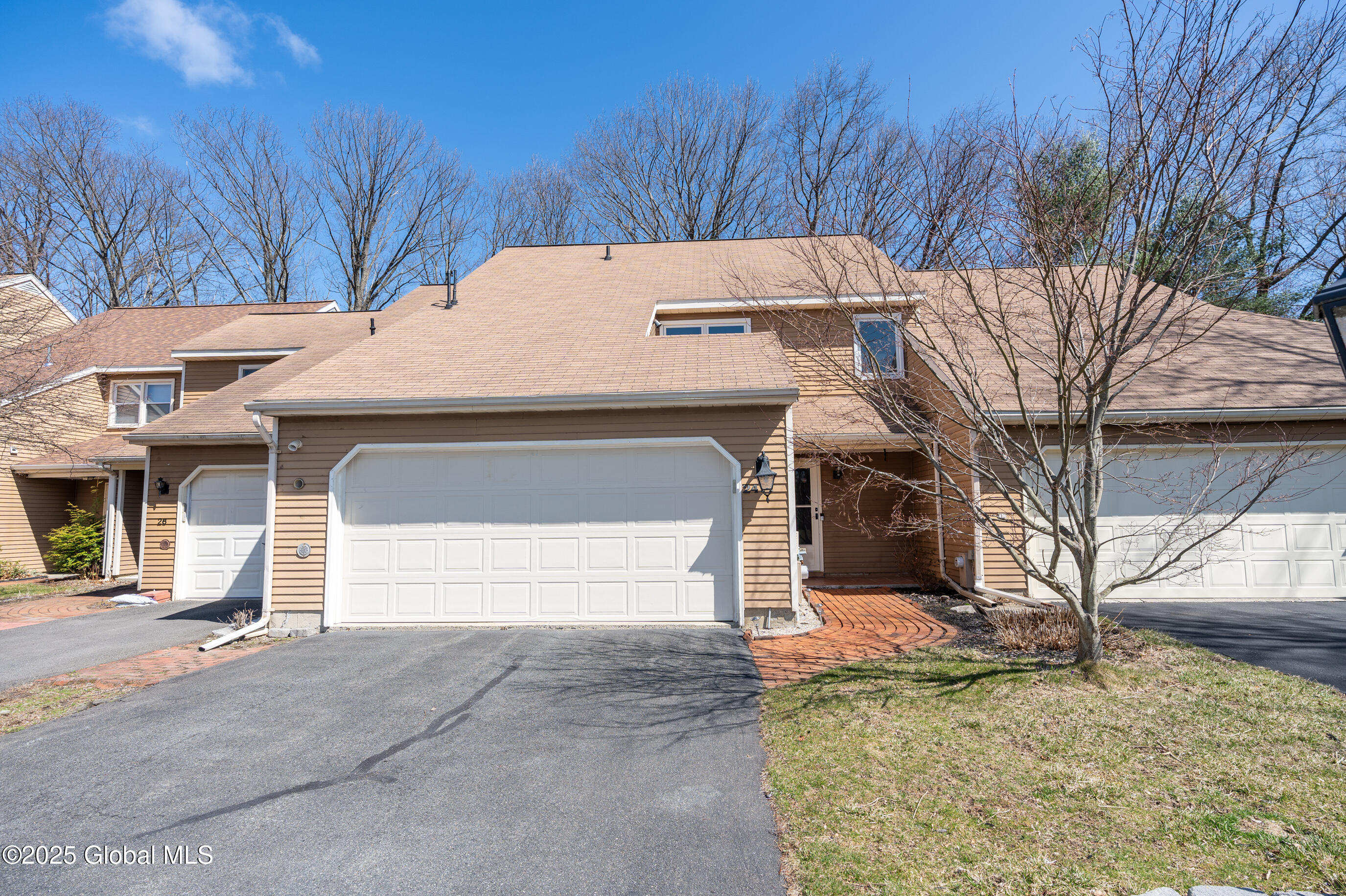 24 Commonwealth Drive