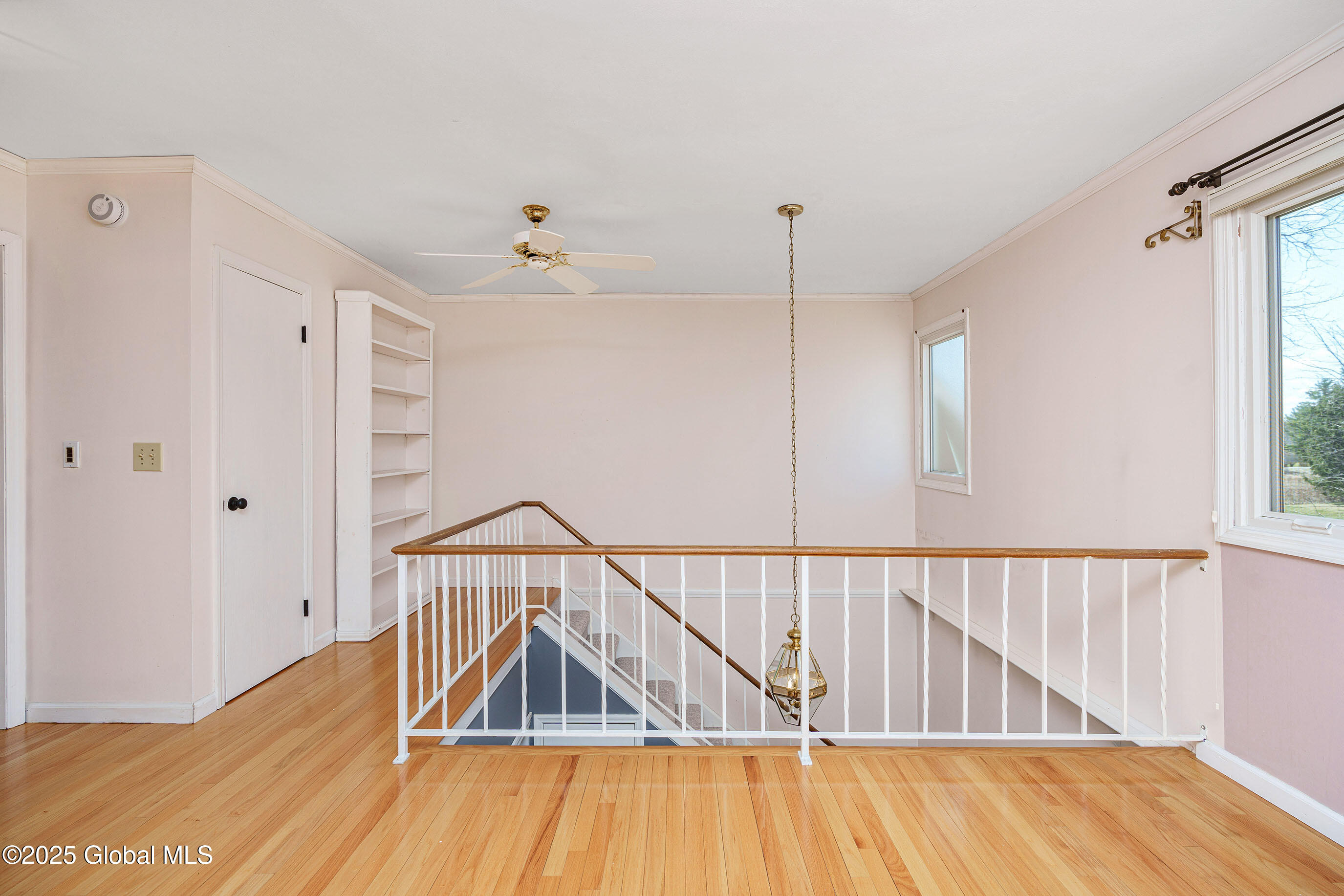 24 Commonwealth Drive