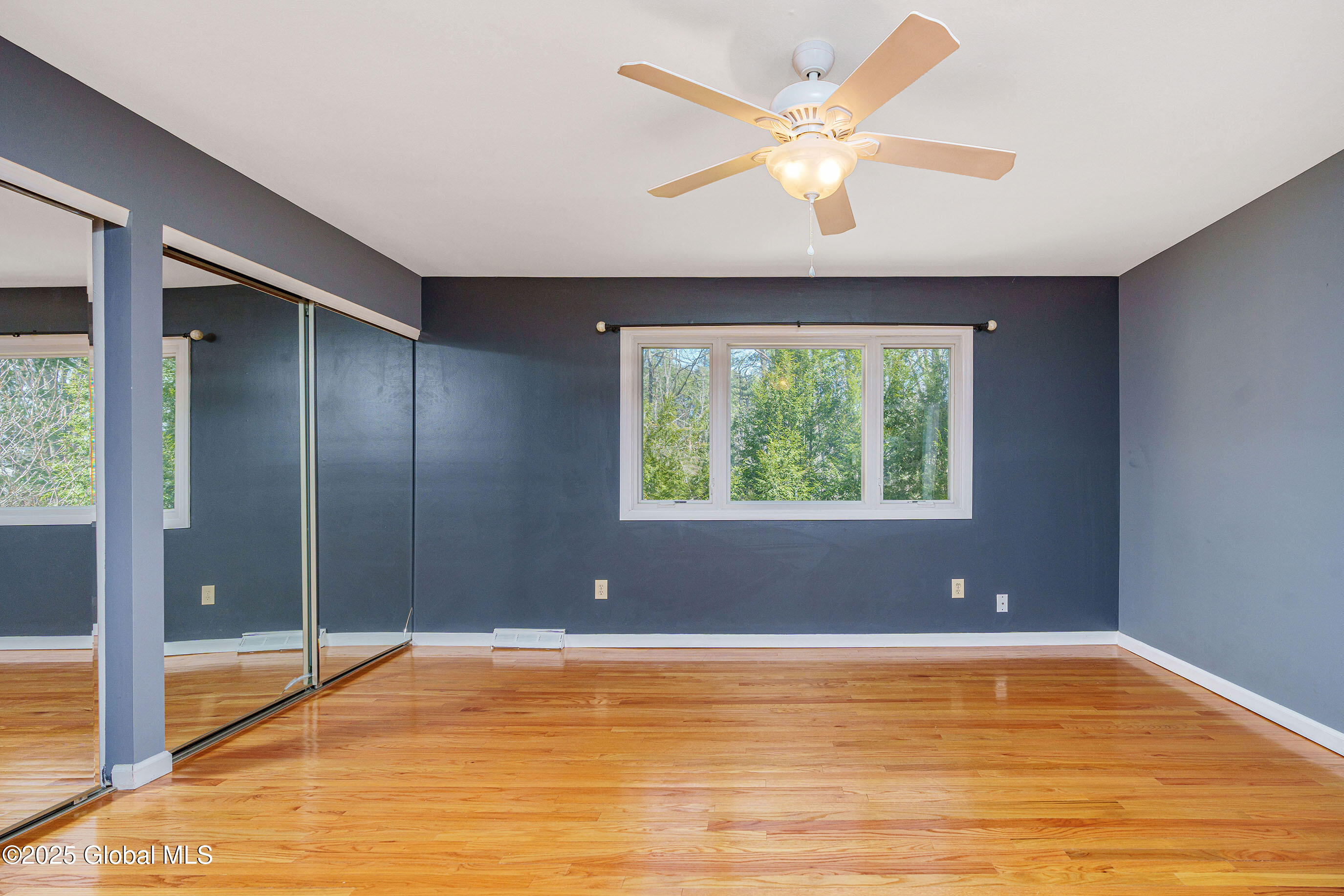 24 Commonwealth Drive