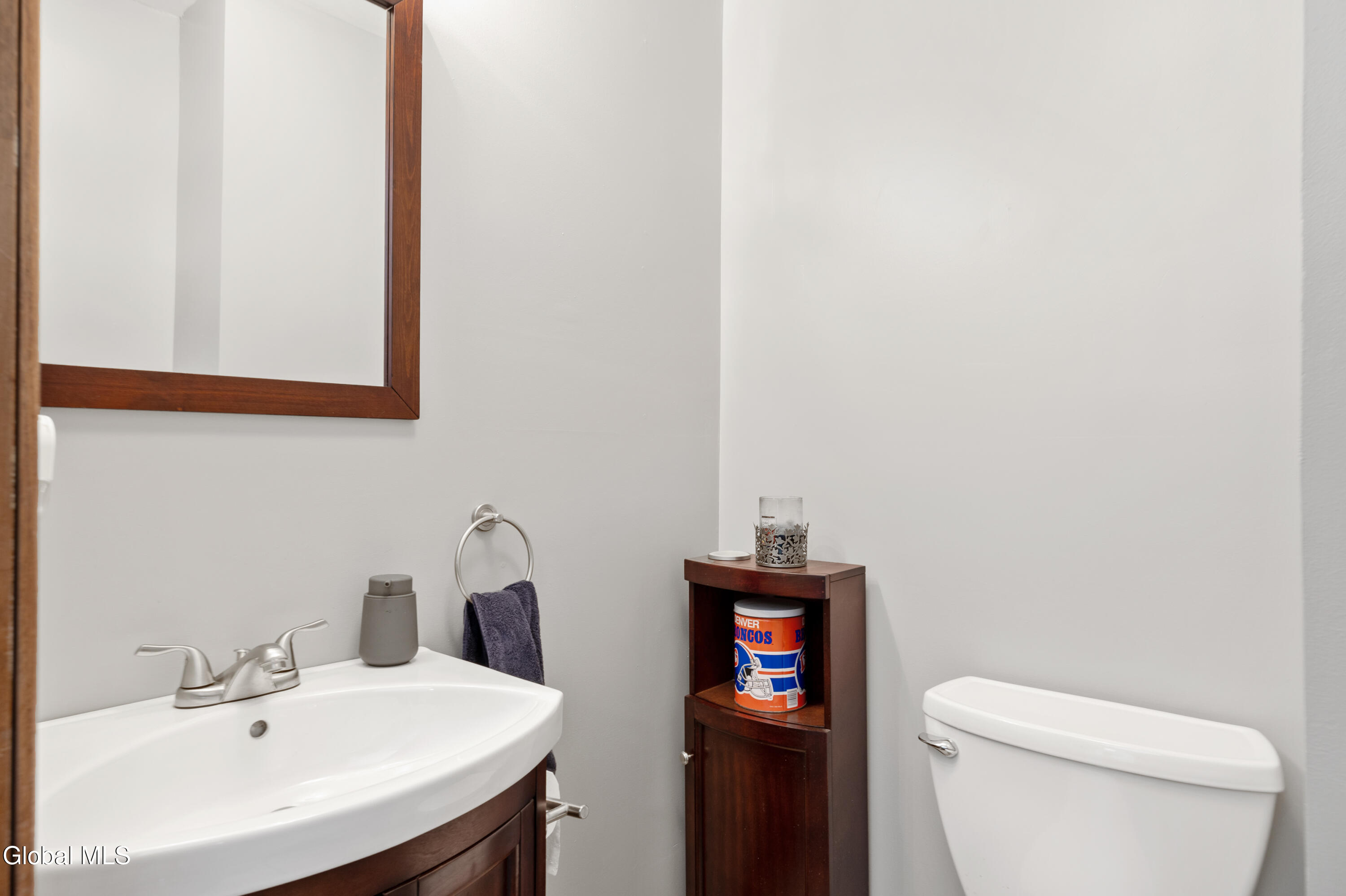 89 Mountain View Avenue