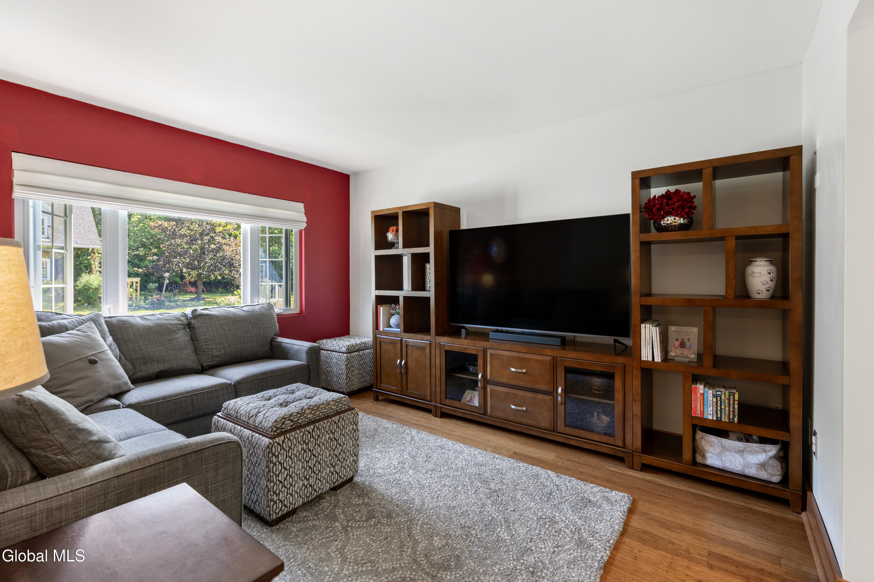 89 Mountain View Avenue