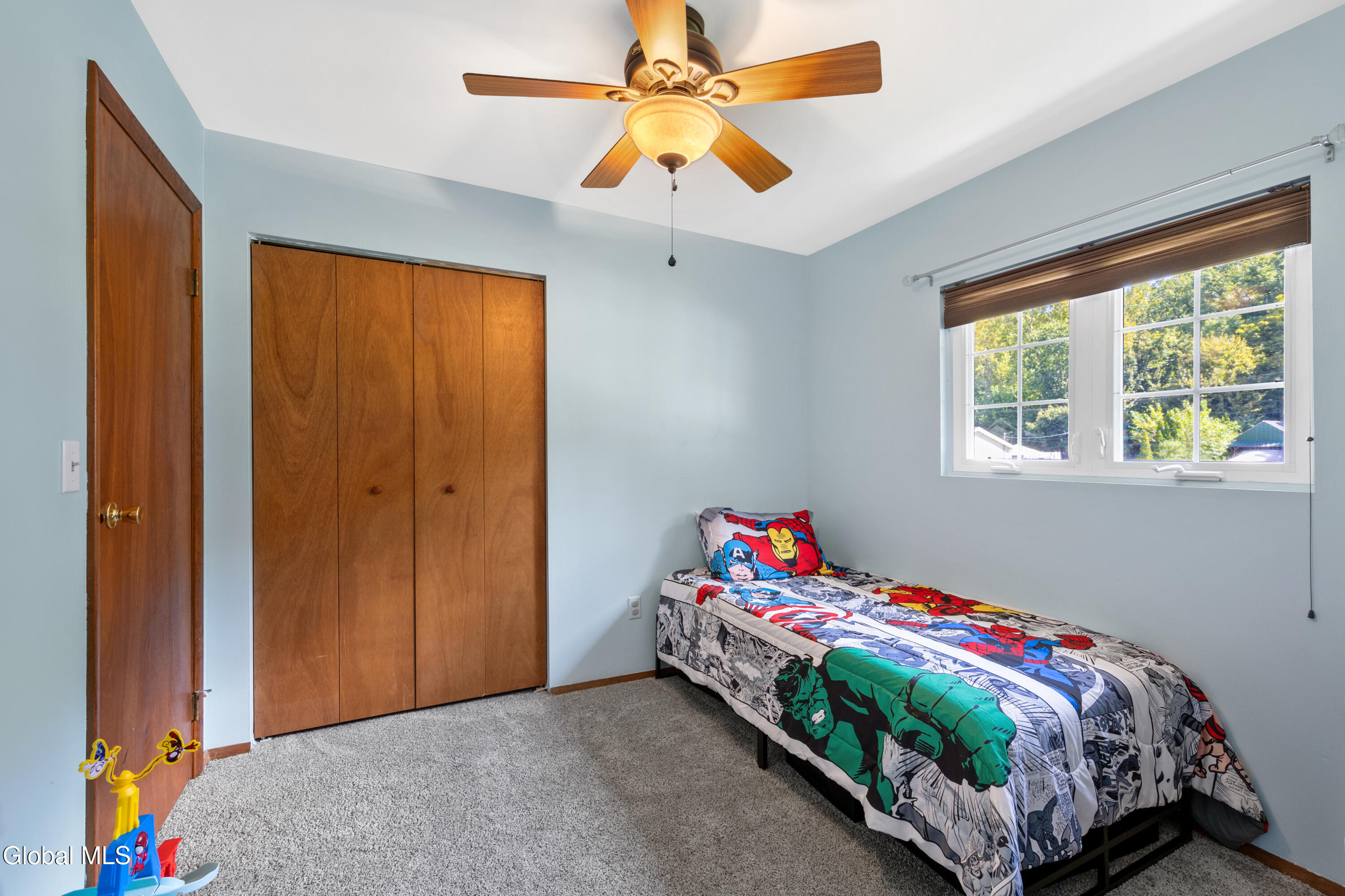 89 Mountain View Avenue