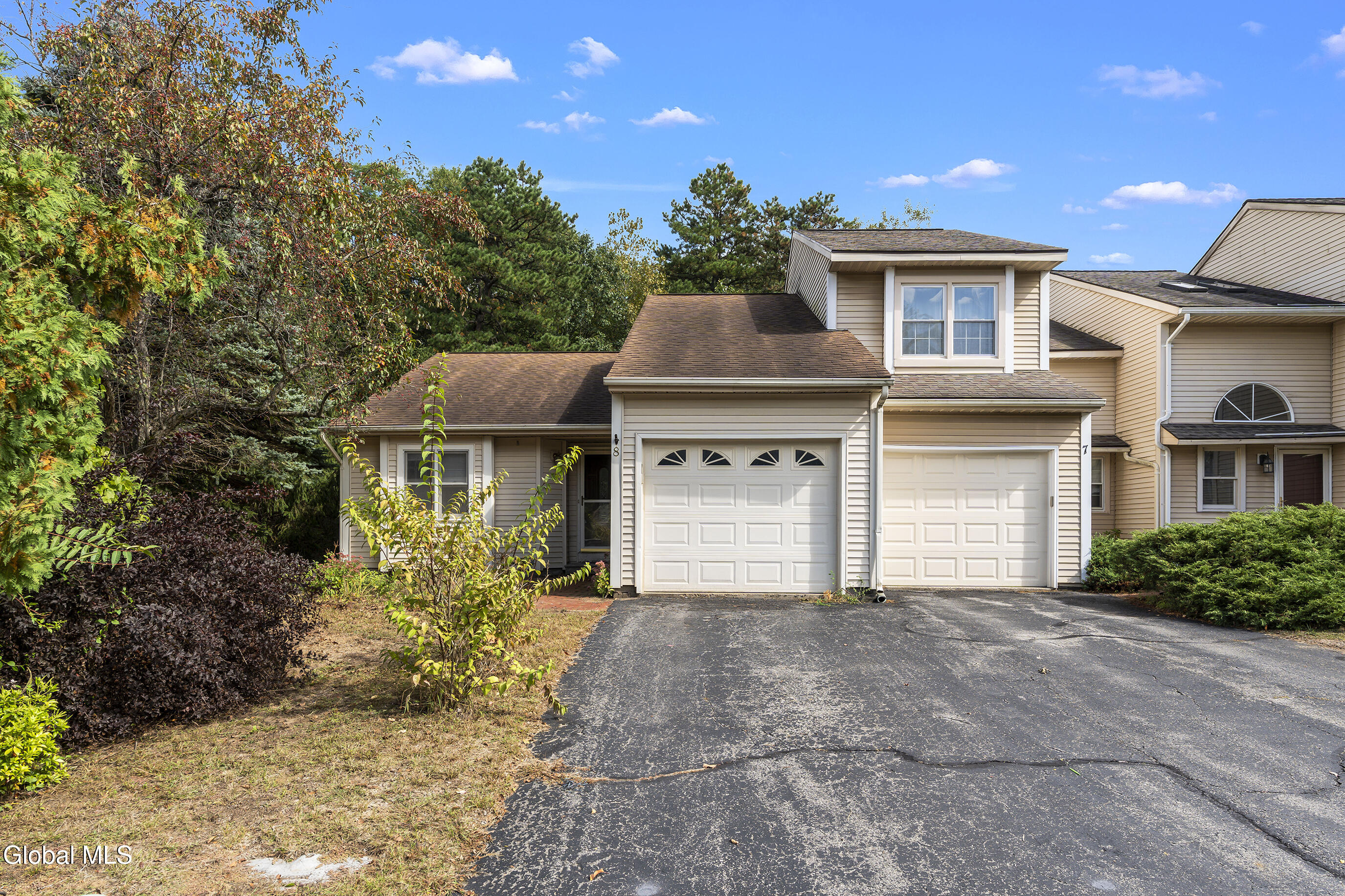 8 Wilan Lane