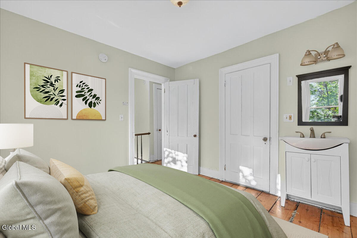 98 Livingston Avenue
