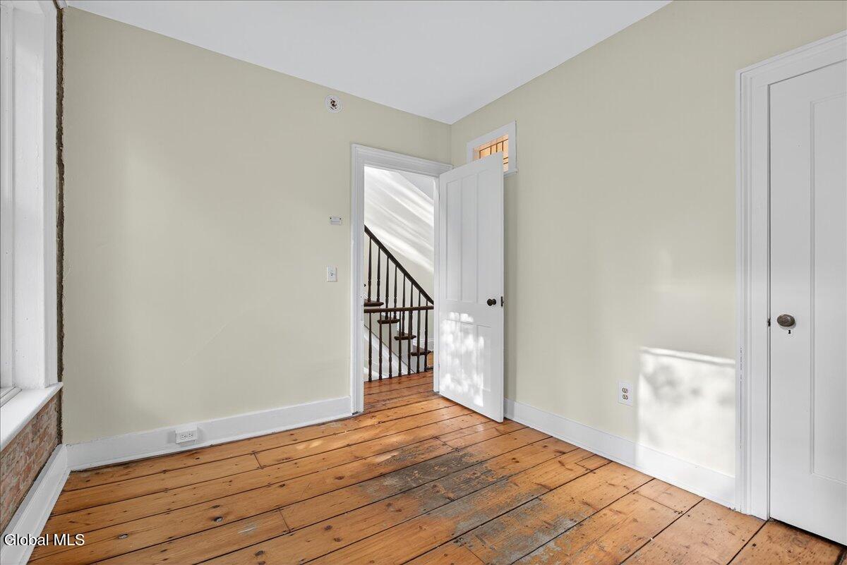 98 Livingston Avenue