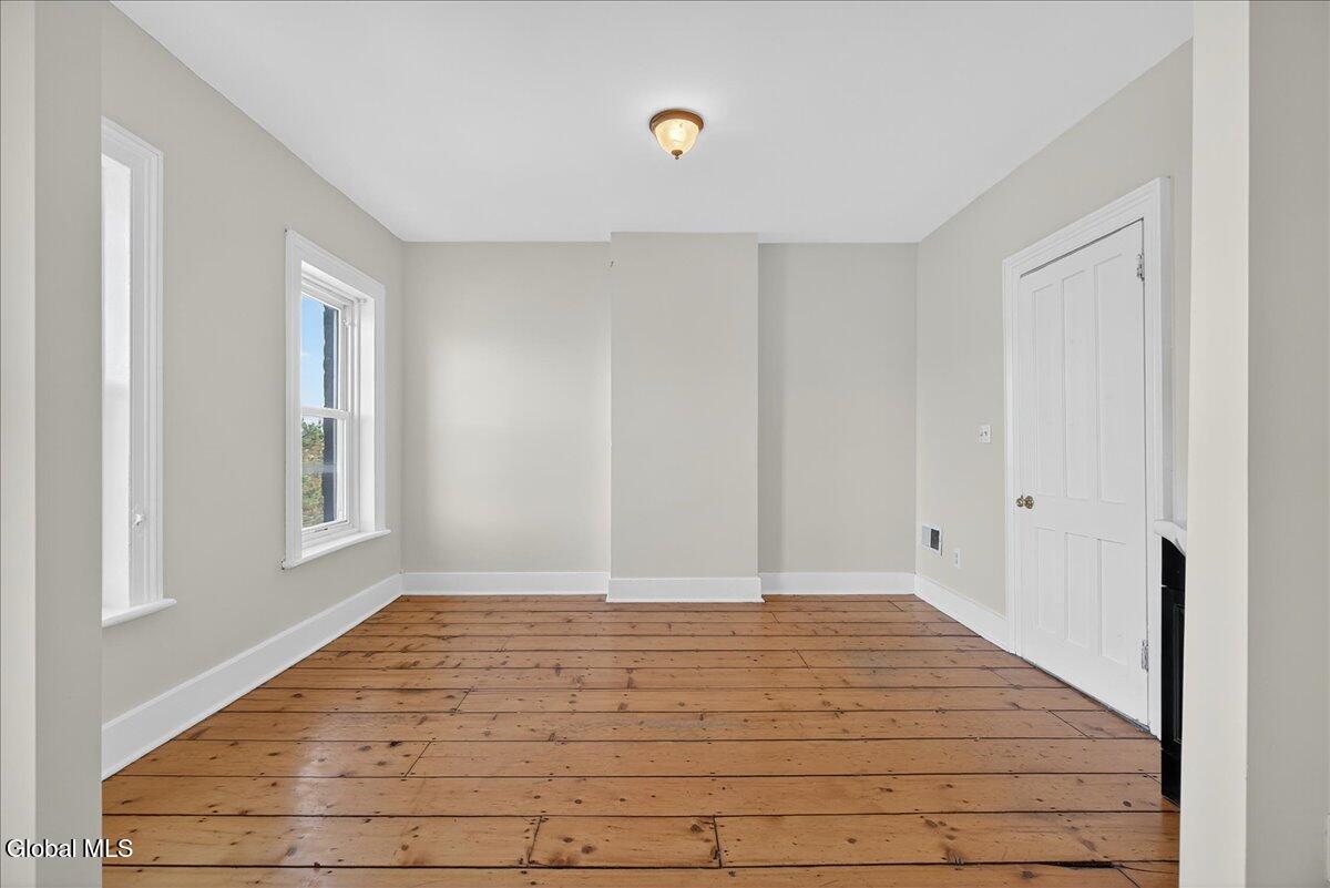 98 Livingston Avenue