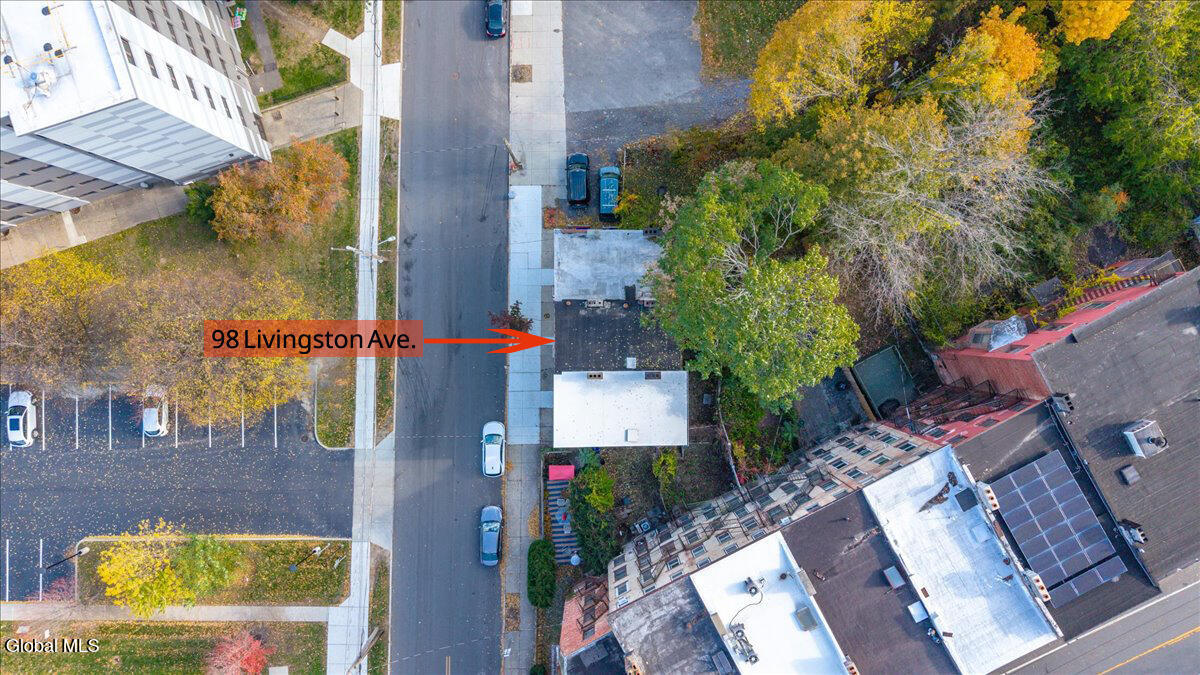 98 Livingston Avenue