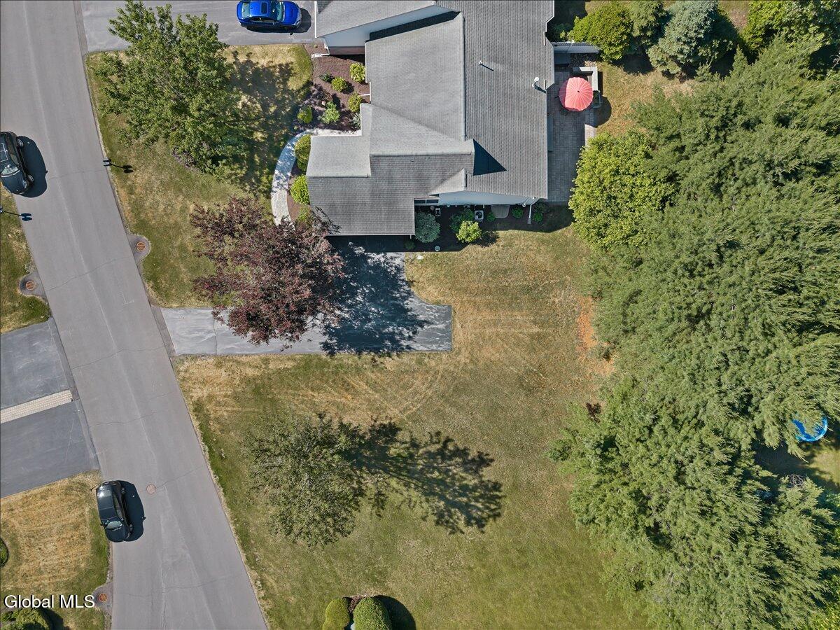 12 Camden Circle