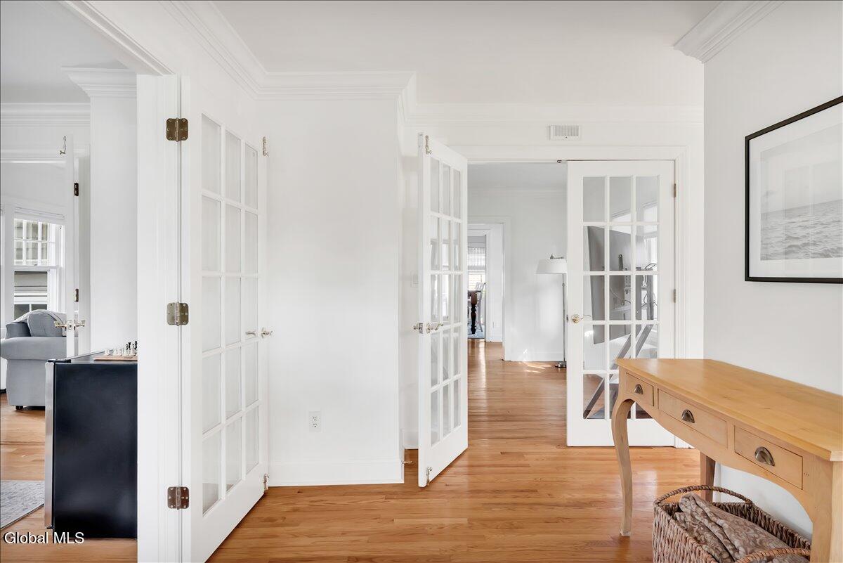 27 Herrick Avenue