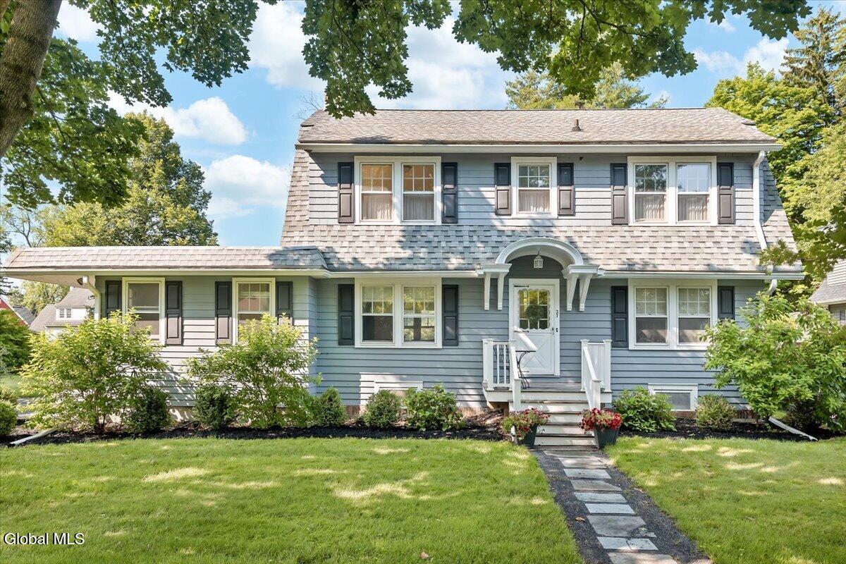 27 Herrick Avenue