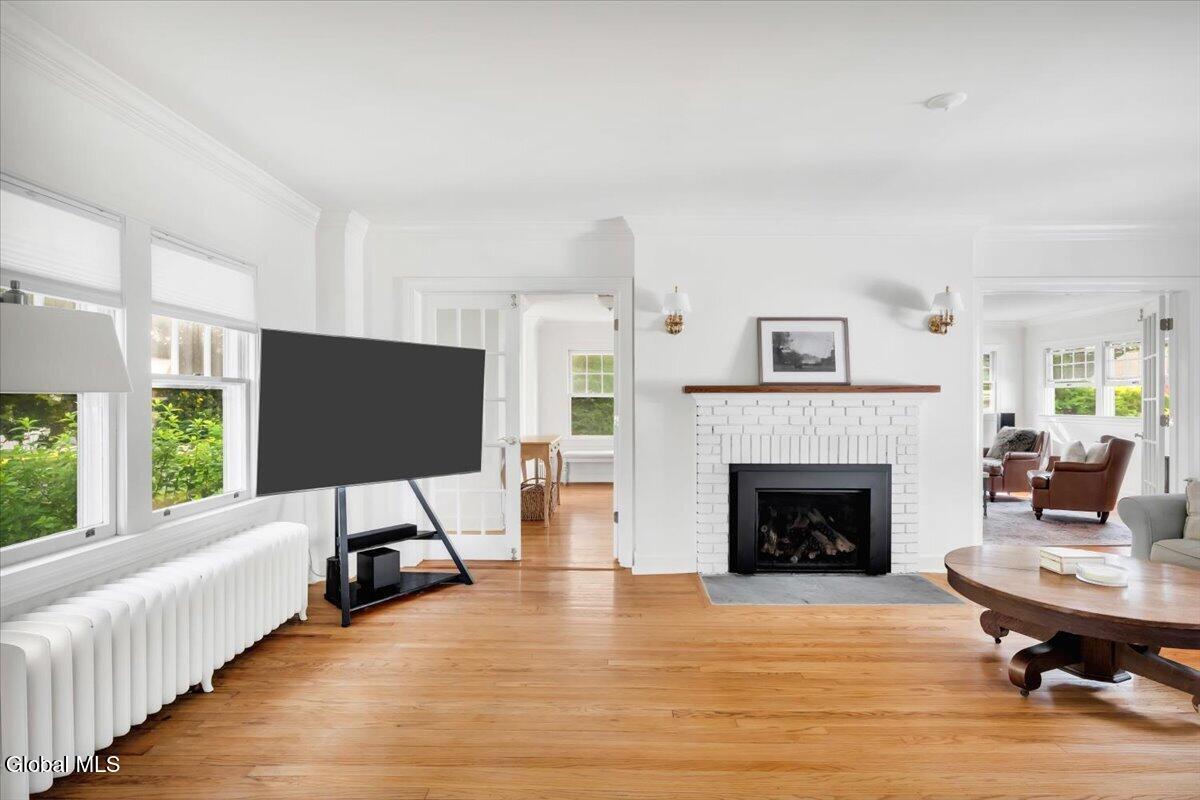 27 Herrick Avenue
