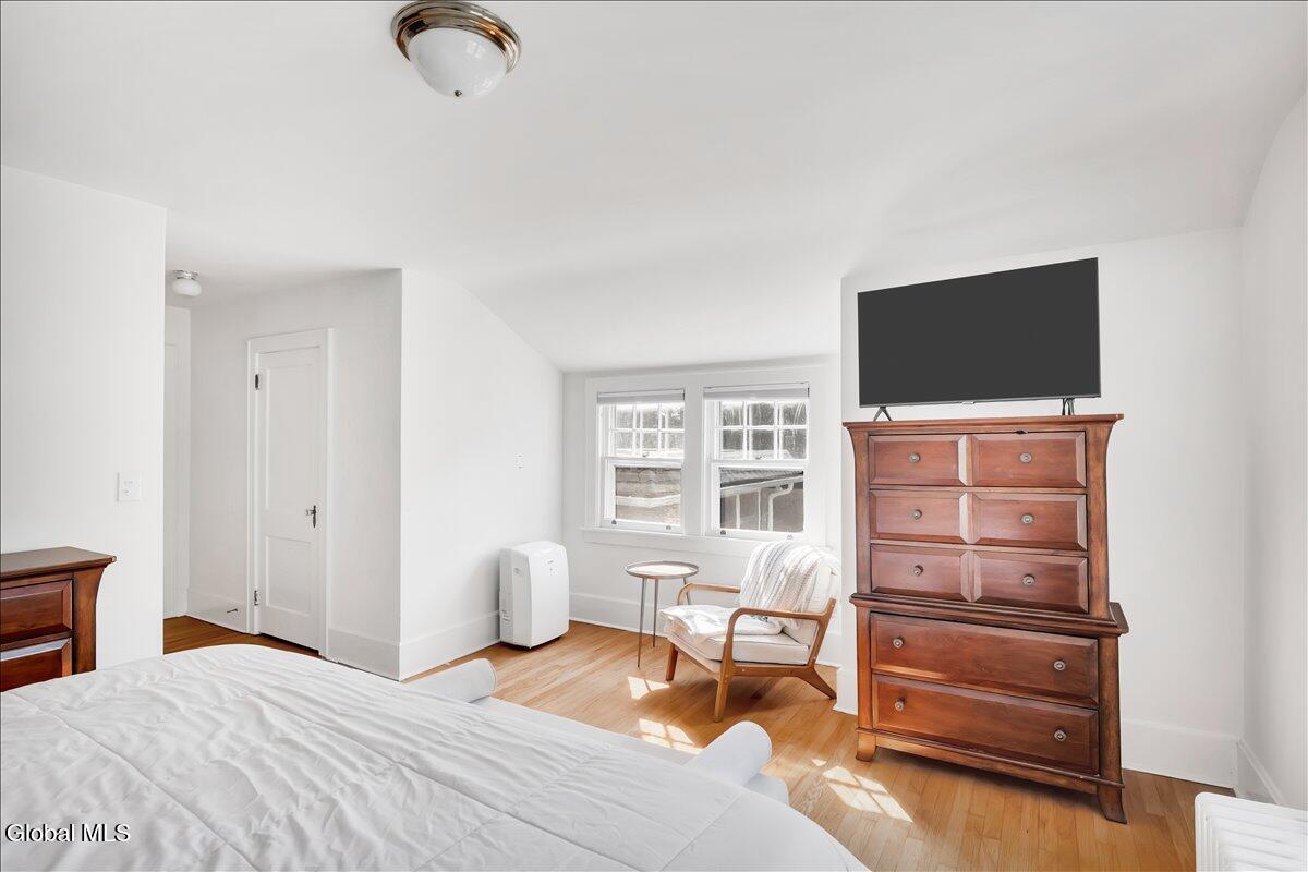 27 Herrick Avenue