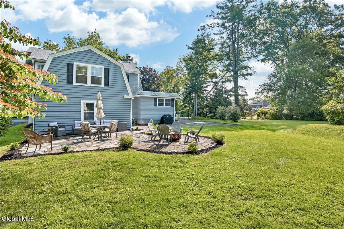 27 Herrick Avenue