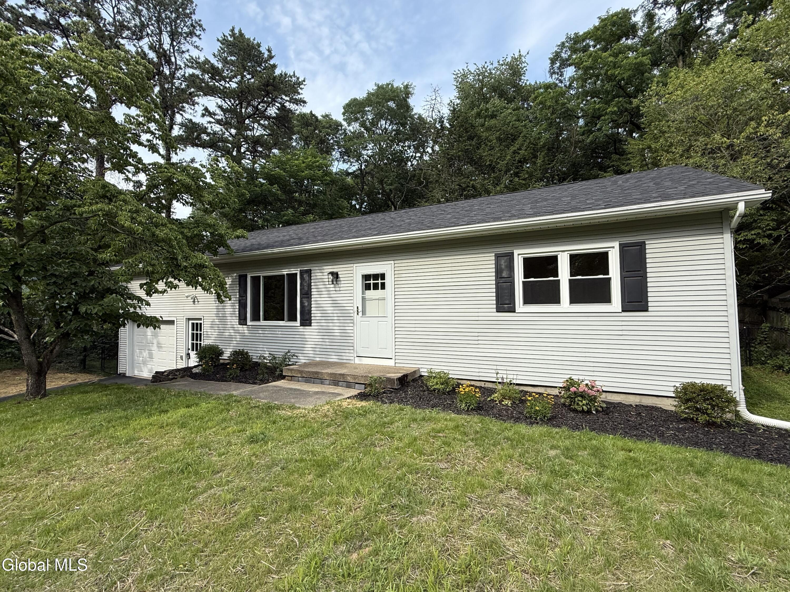 1326 Kings Road