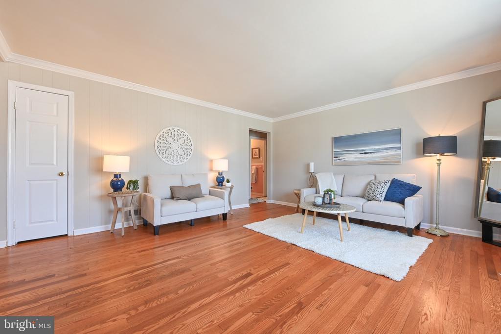 13 MAGNOLIA AVENUE