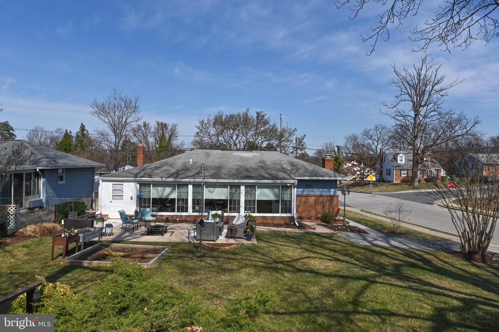 13 MAGNOLIA AVENUE