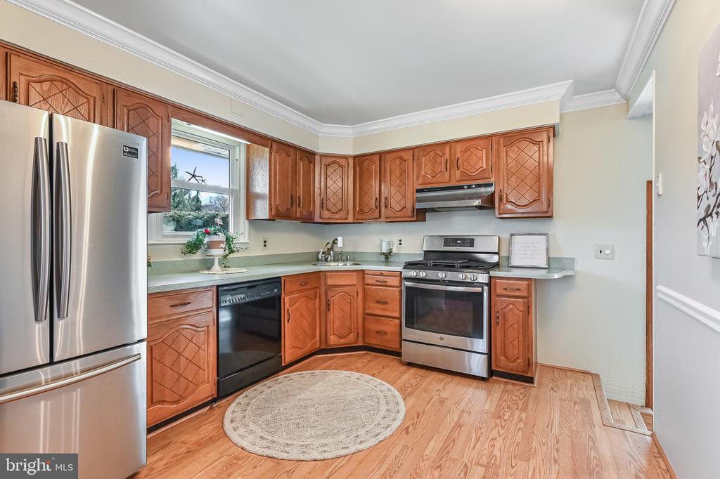 13 MAGNOLIA AVENUE