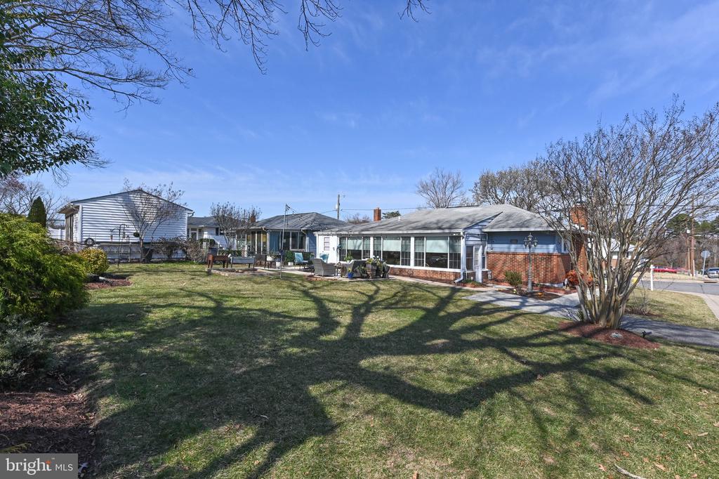 13 MAGNOLIA AVENUE
