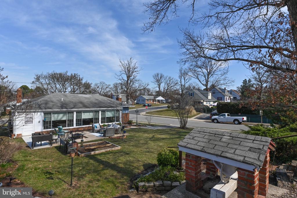 13 MAGNOLIA AVENUE