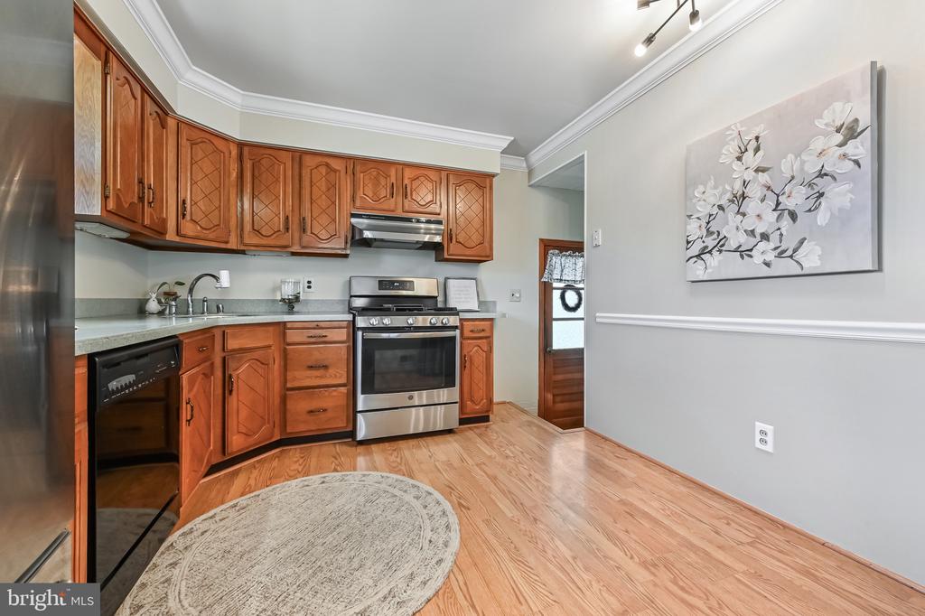 13 MAGNOLIA AVENUE