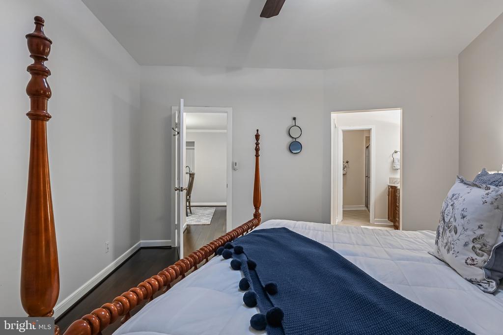 2012 QUAY VILLAGE COURT Unit: 202