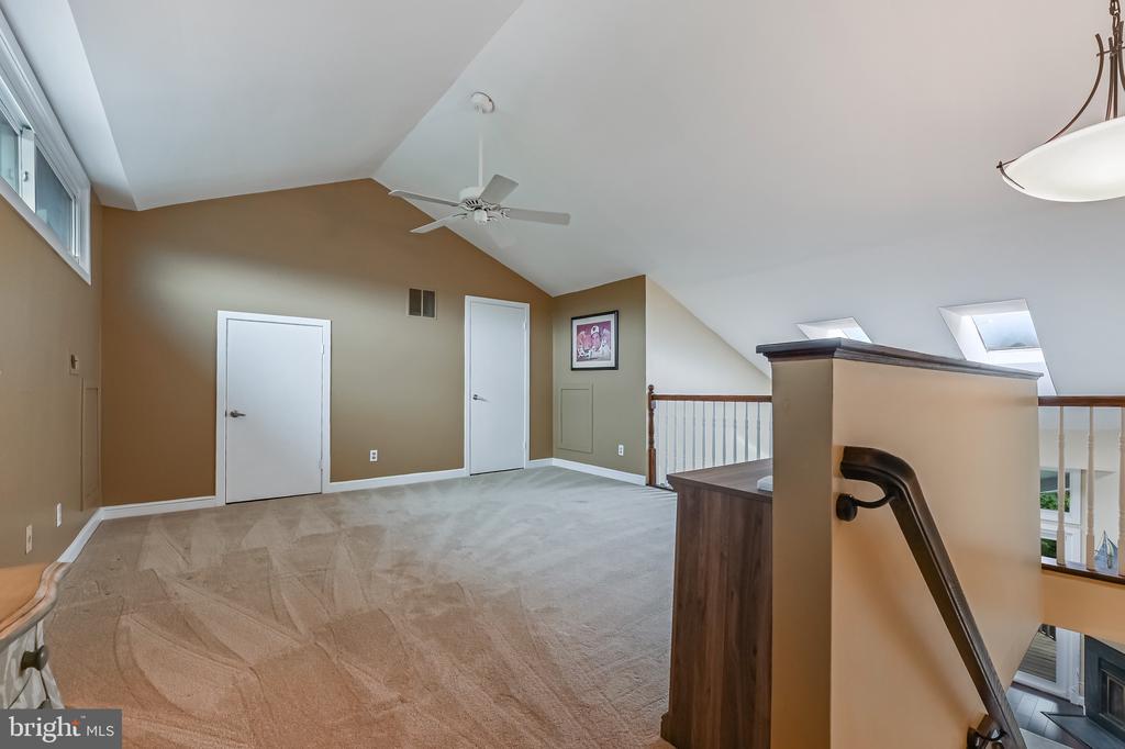 2012 QUAY VILLAGE COURT Unit: 202