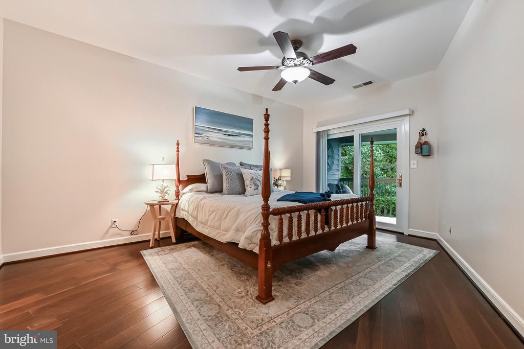 2012 QUAY VILLAGE COURT Unit: 202