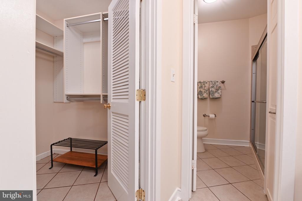 2012 QUAY VILLAGE COURT Unit: 202